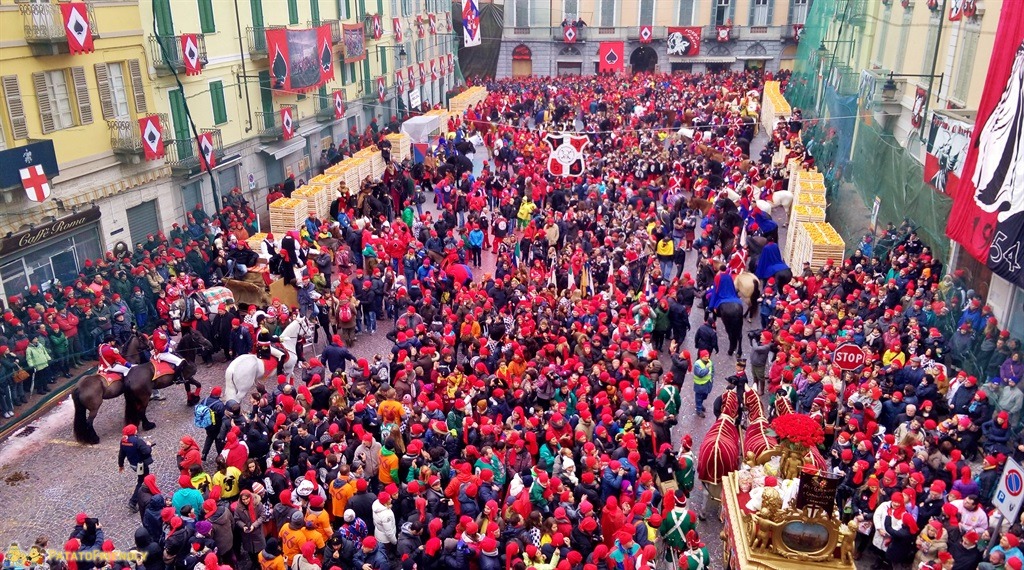 Ivrea Carnival with kids Patatofriendly